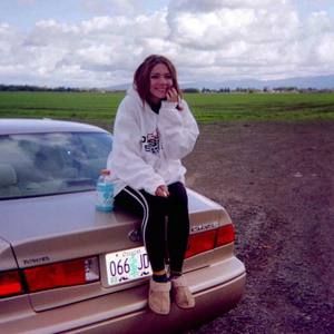 Meet your Posher, Skyler